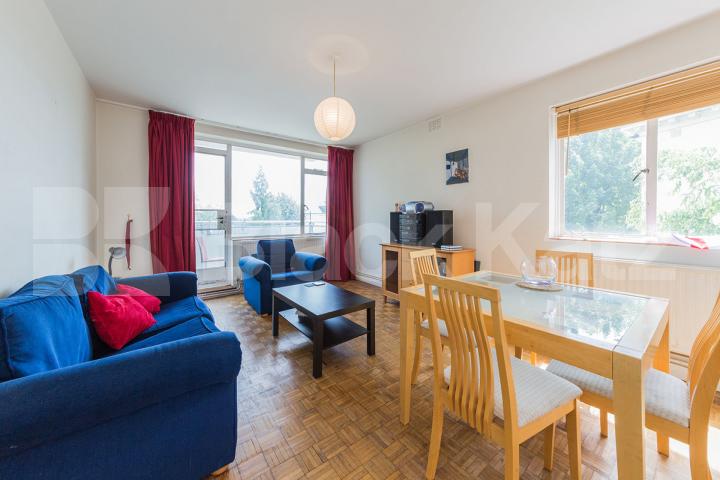 Located close to a station this 2 bed offer fantastic views of East london Pemberton Gardens, Holloway